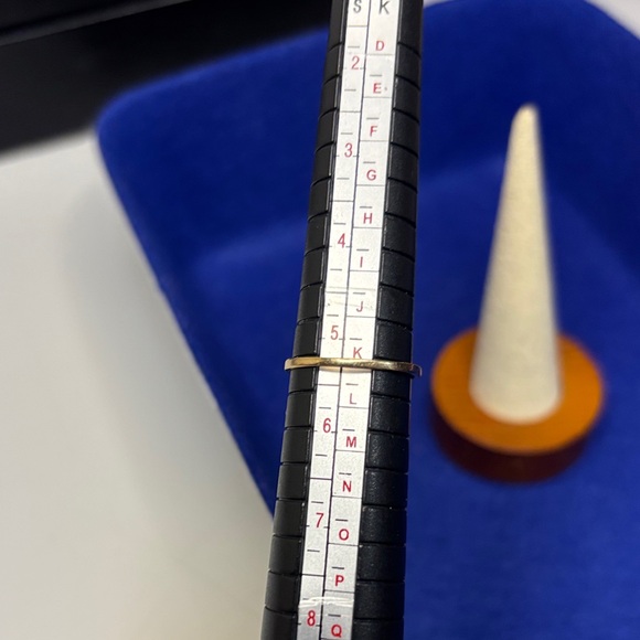 Vintage 14K Gold Ring Diamond Centre Stone - Picture 8 of 10